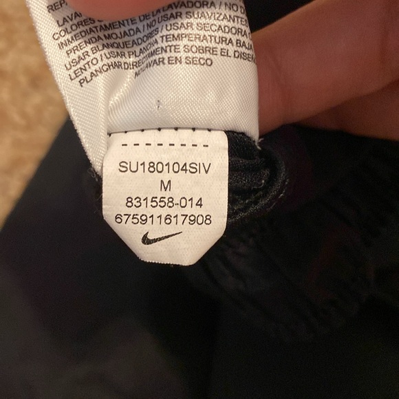 All black Nike tempo shorts - Picture 9 of 9